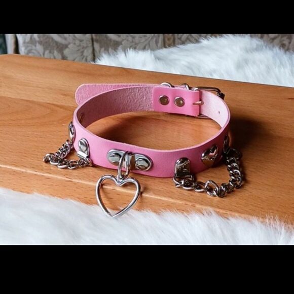 Pink Silver Heart Shaped Choker Necklace, PINK Silver Heart Pendant Choker - Picture 4 of 12